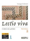 libro di Latino per la classe 2 B della Lucrezio caro di Roma